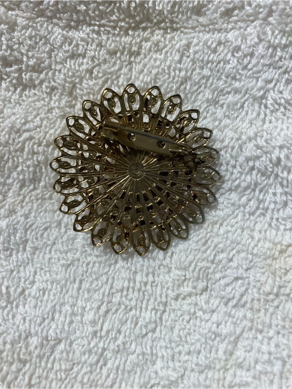 N/A elegant gold